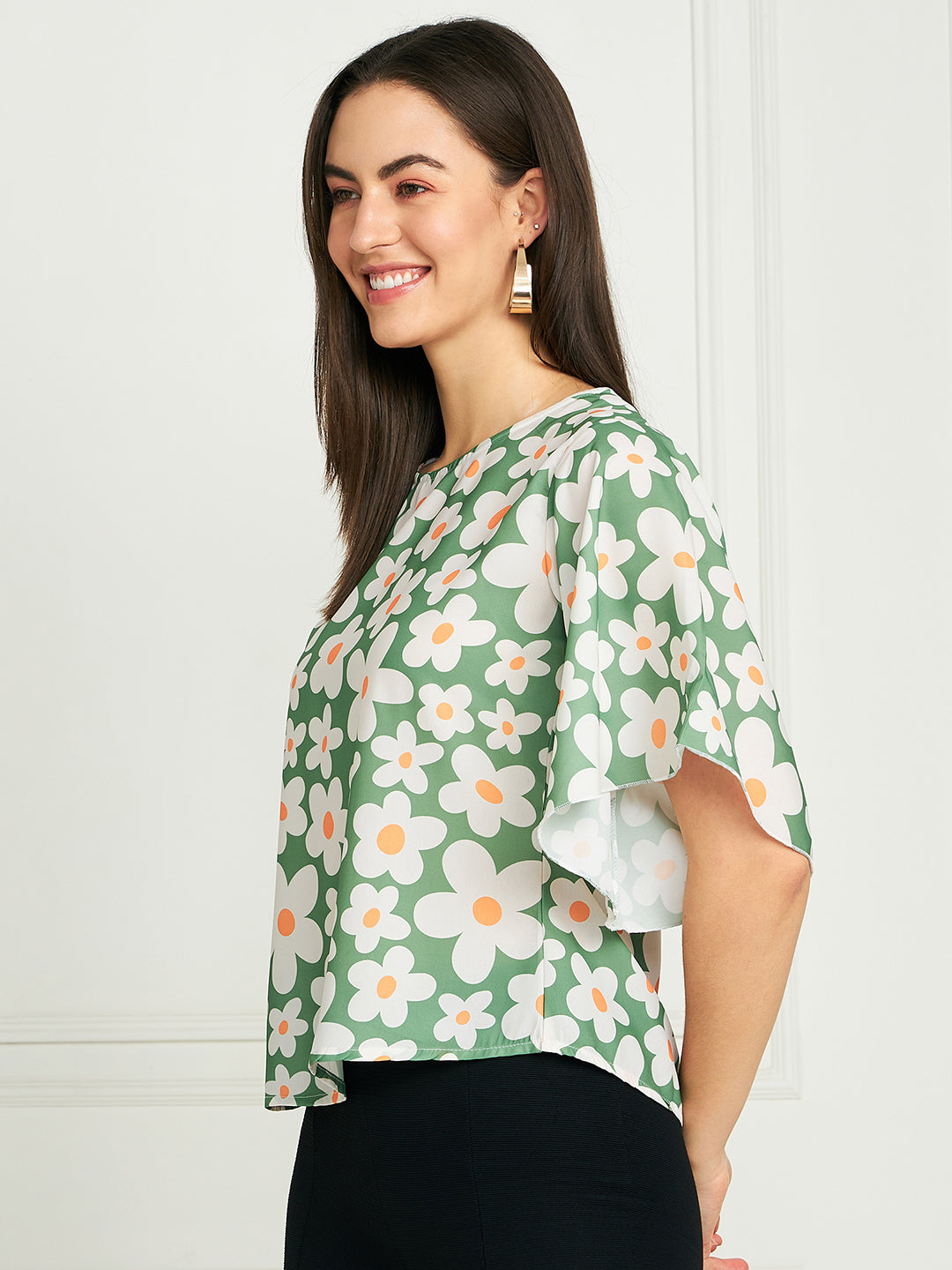 Modeve Women Green Floral Bell Sleeves Top