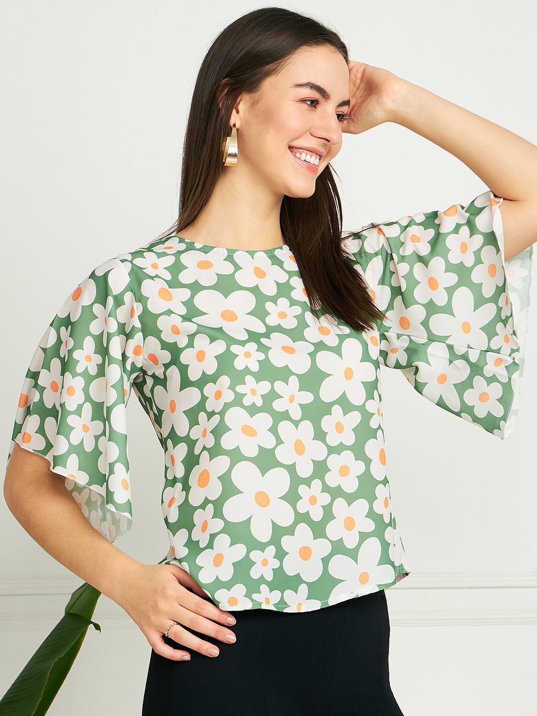 Modeve Women Green Floral Bell Sleeves Top